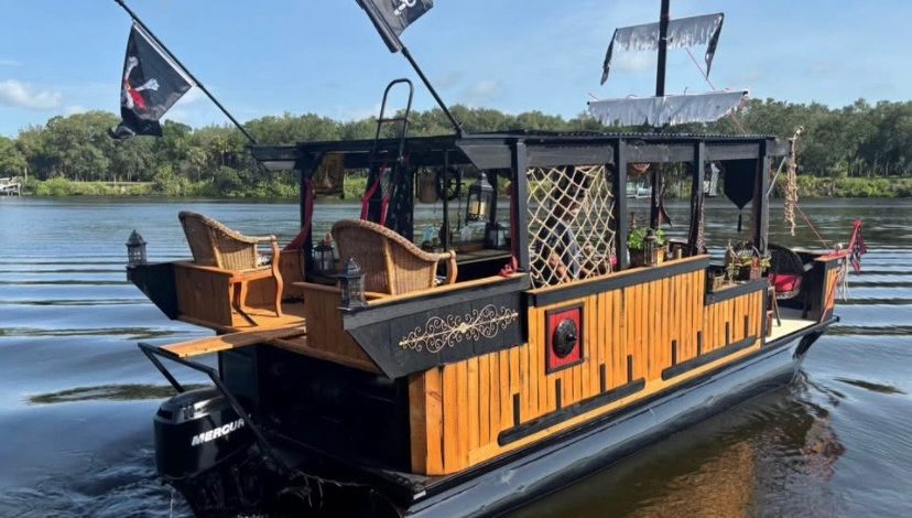 Destin and Crab Island Pirate Pontoon