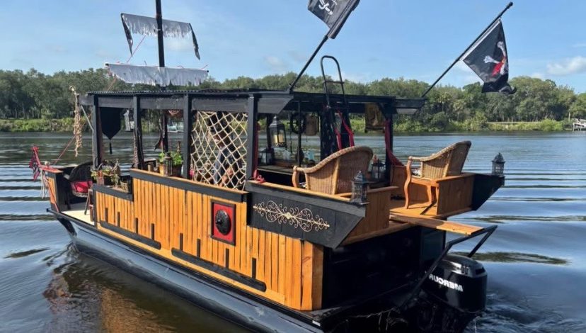 Destin and Crab Island Pirate Pontoon